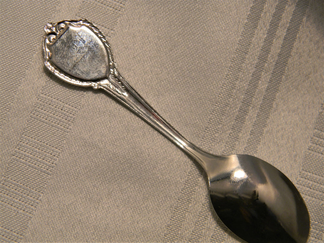 j662 Nice Preowned Collector Spoon from Pennslyvania