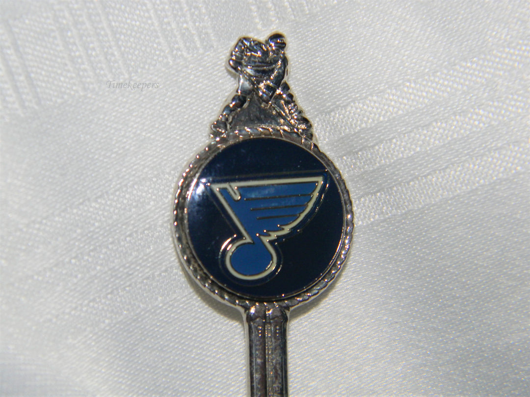 j672 Nice Preowned Stainless Steel Collector Spoon featuring St. Louis Blues NHL