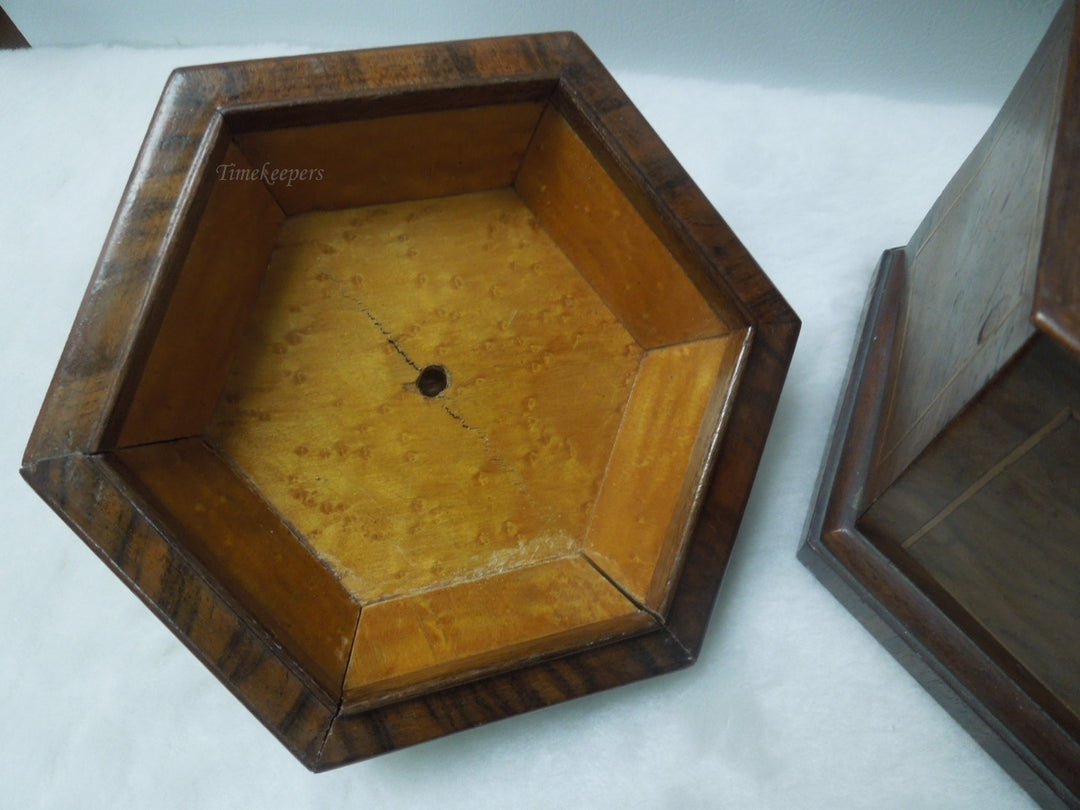 q558 Vintage Wood Trinket Box Hexagon Shape Inlay Design Removable Lid With Knob