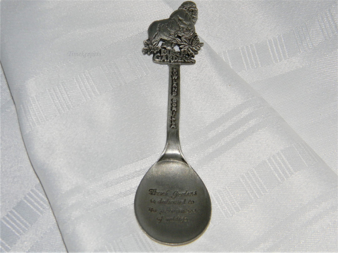 j673 Nice Preowned Pewter Collector Spoon Lowland Gorilla from Busch Gardens