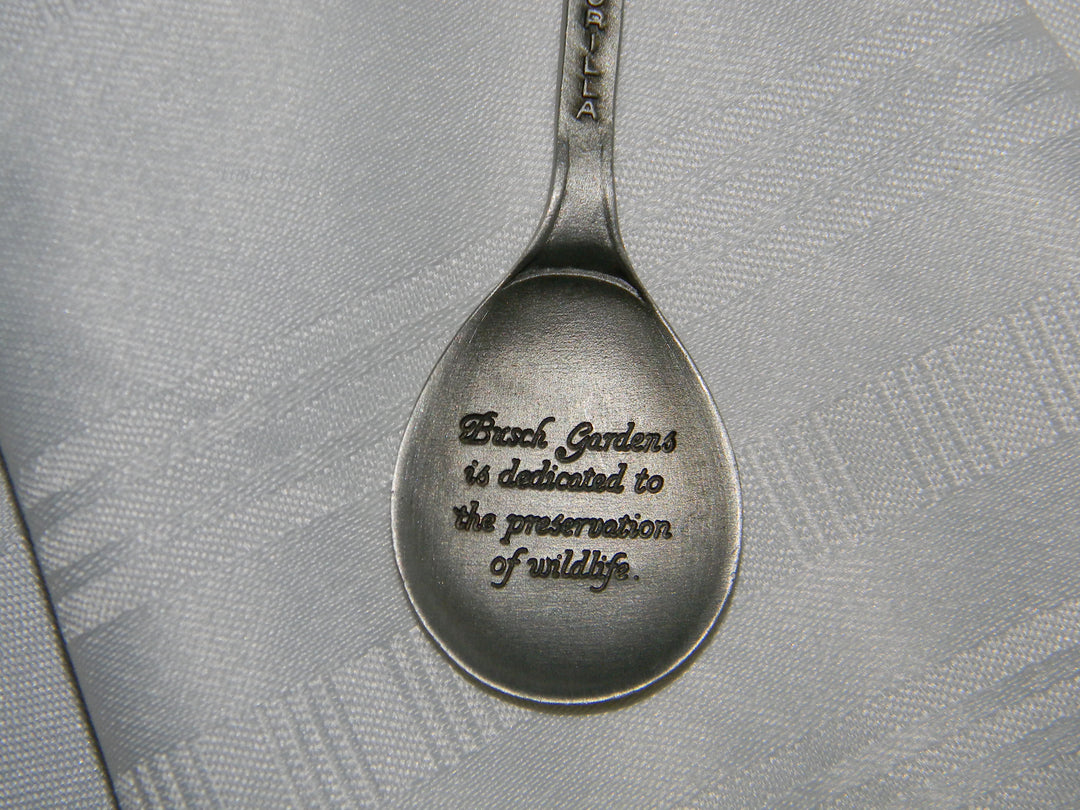 j673 Nice Preowned Pewter Collector Spoon Lowland Gorilla from Busch Gardens