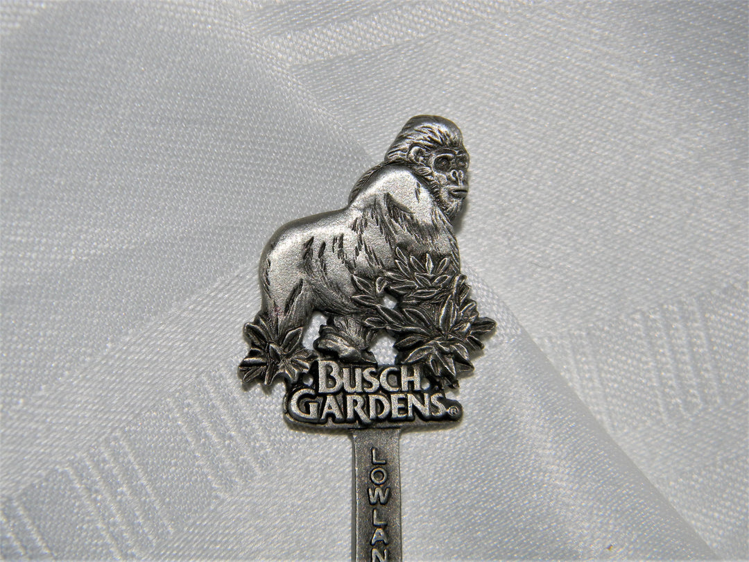 j673 Nice Preowned Pewter Collector Spoon Lowland Gorilla from Busch Gardens