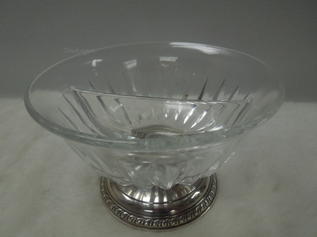 q593 Vintage Glass Pedestal Bowl with Divider and Sterling Silver Base