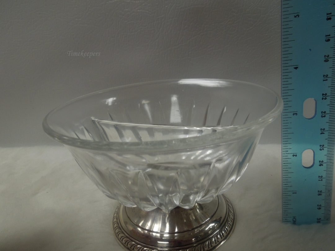 q593 Vintage Glass Pedestal Bowl with Divider and Sterling Silver Base