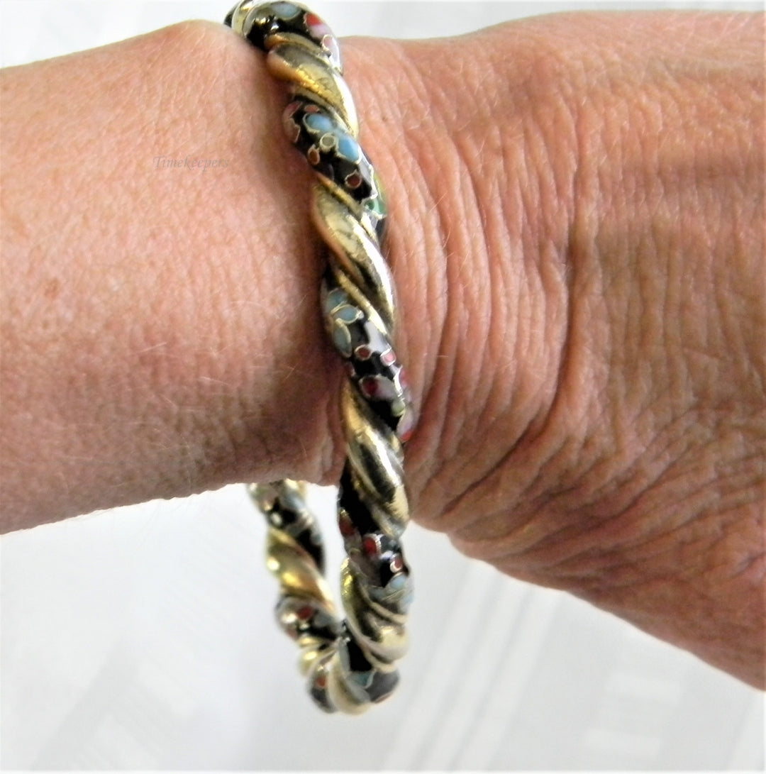 h960 Pretty Vintage Unique Cloisonne Twisted Bangle Bracelet in Black and Metal