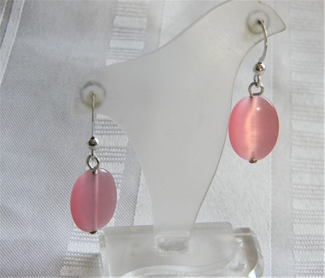 h699 Beautiful Silver Tone Dangle Earrings with Pink Oval Stones