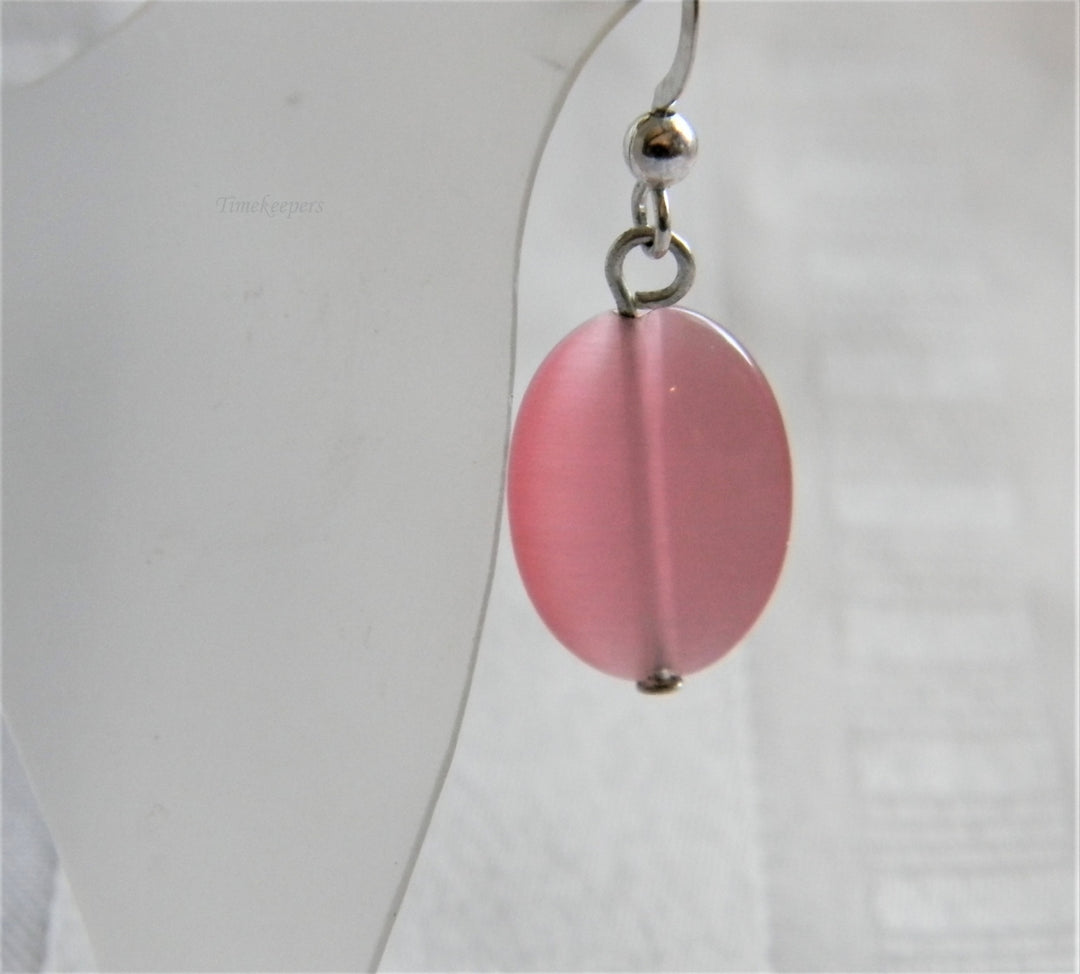 h699 Beautiful Silver Tone Dangle Earrings with Pink Oval Stones