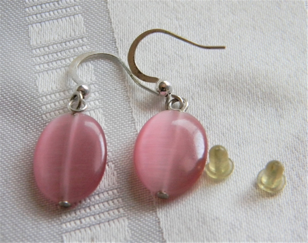 h699 Beautiful Silver Tone Dangle Earrings with Pink Oval Stones