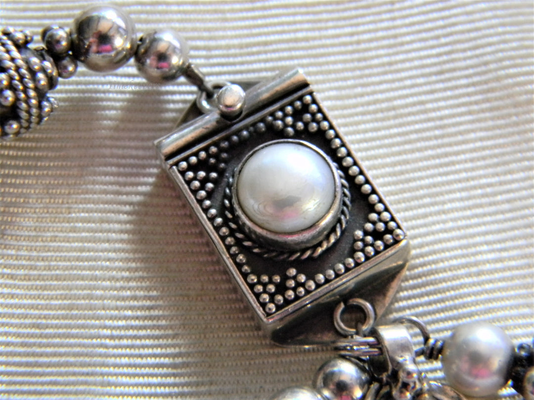 j799 Beautiful Beaded Sterling Silver Bracelet with Faux Pearls and Slide Clasp