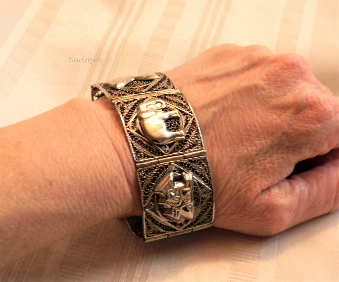 p043 Vintage Silver Plated Filigree Egyptian style Square Link Bracelet