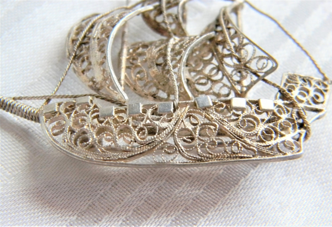 p054 Vintage Silver Filigree Wire Ship with Sails Brooch