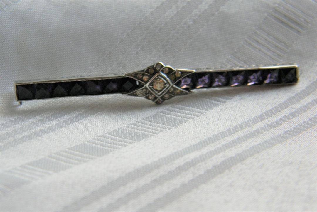 p057 Gorgeous Silver Bar Brooch with Purple and Clear Glass Stones