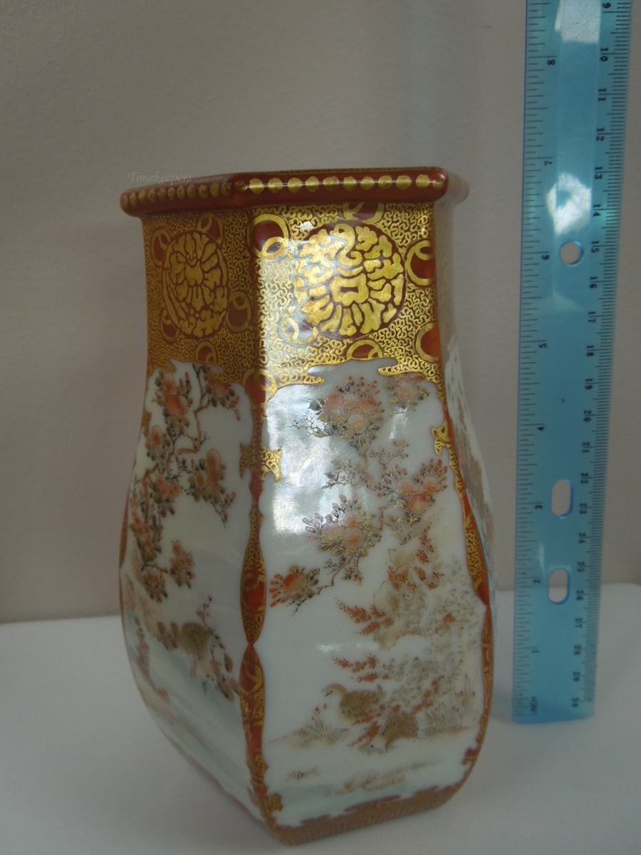 q818 Old Vintage Chinese Hexagonal White Gold Orange Ceramic Vase Enamel Floral