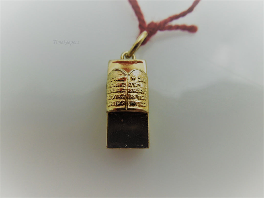 g778 Simple Gold Plated over Sterling Silver Charm or Pendant