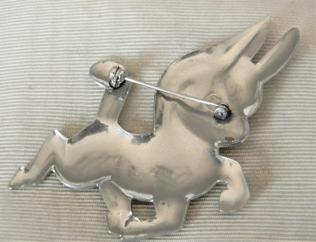 p095 Preowned Silver Tone Mule or Horse Brooch with Turquoise Eye