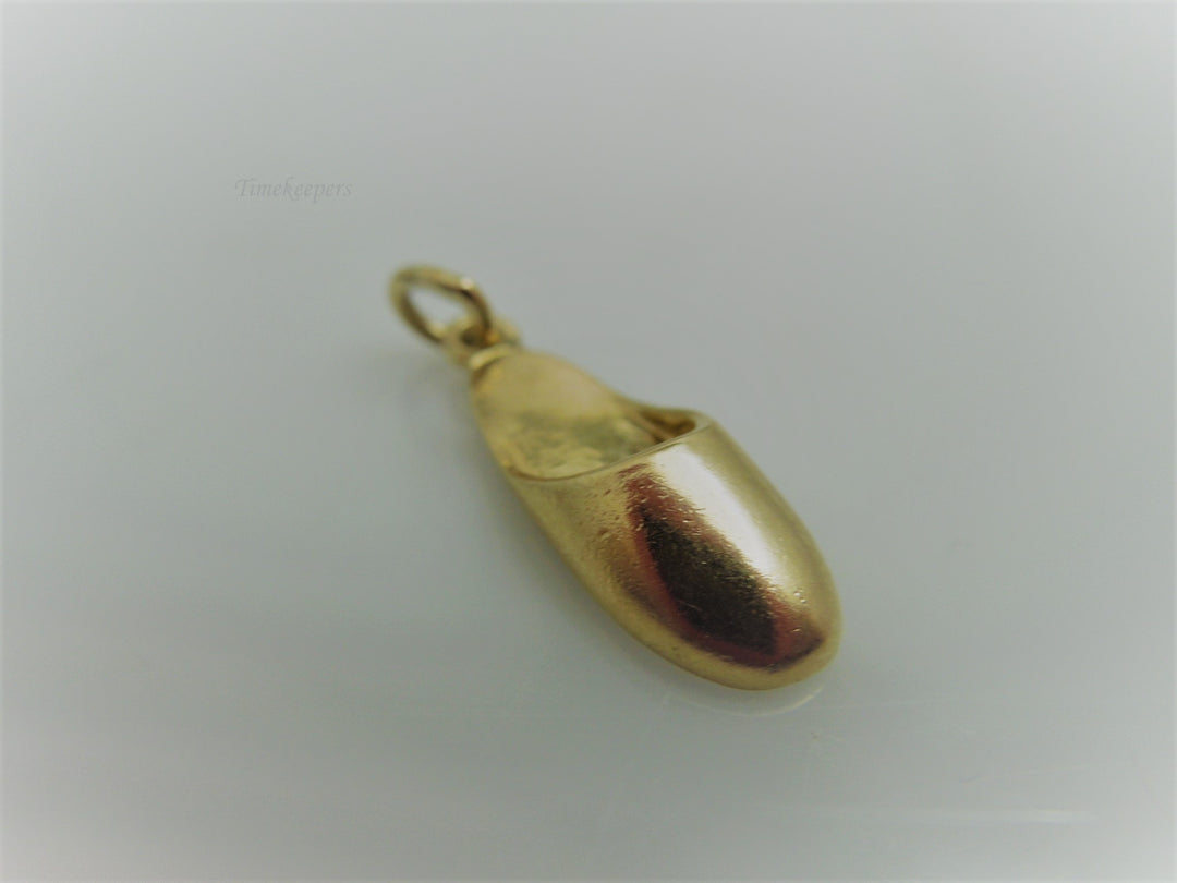 g806 Cute Vintage 14kt Yellow Gold Slipper Shoe Charm or Pendant