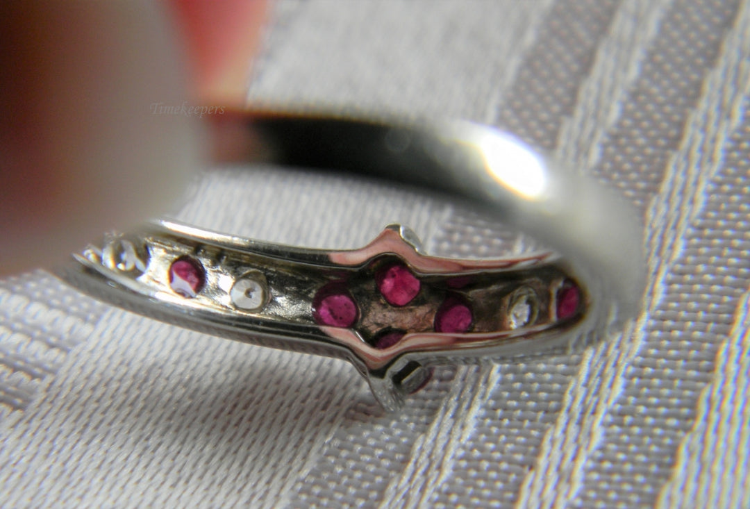 p129 Beautiful Ladies Sterling Silver ruby Ring with CZ Size 8