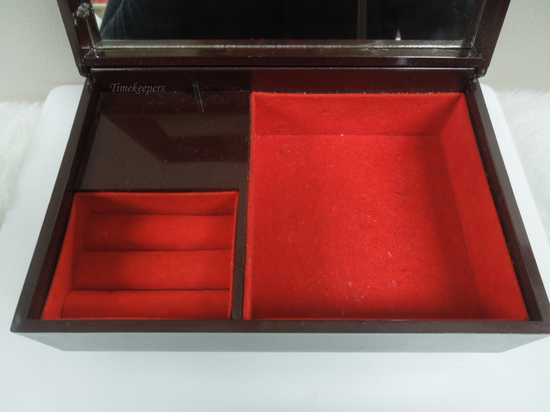 q891 Vintage Musical Jewel Box with Glass insert and red lining inside Music Box
