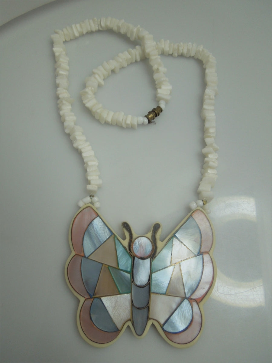 s295 Mother of Pearl Mosaic Shell Necklace 20.5"