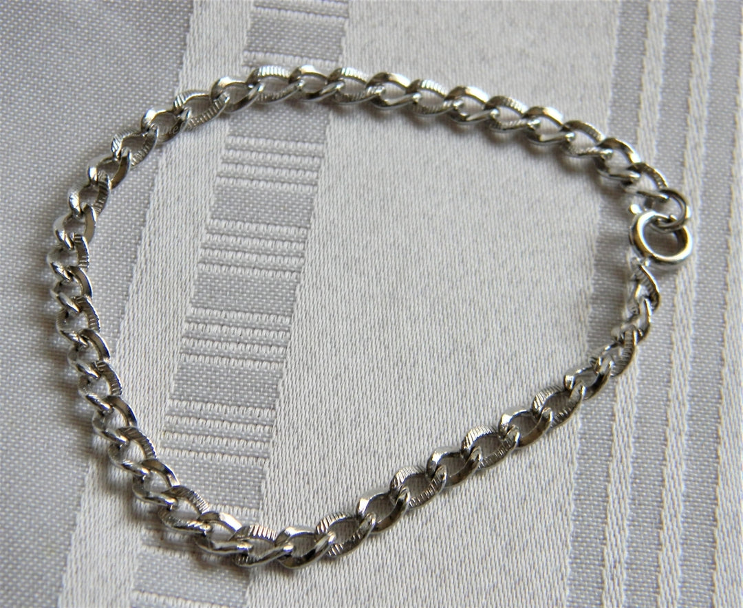 p148 Lovely Stainless Steel Charm Bracelet with Spring Ring Clasp