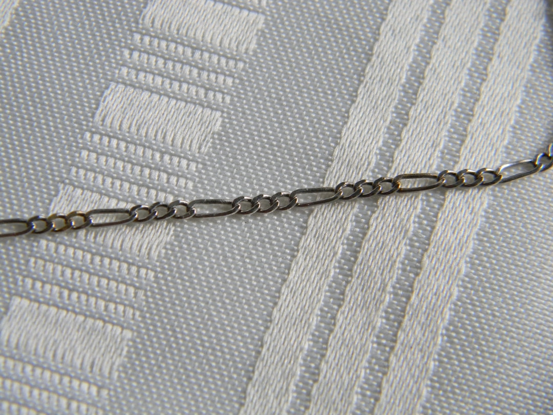 p159 Beautiful 14k White Gold Figaro Chain Ankle Bracelet 10"