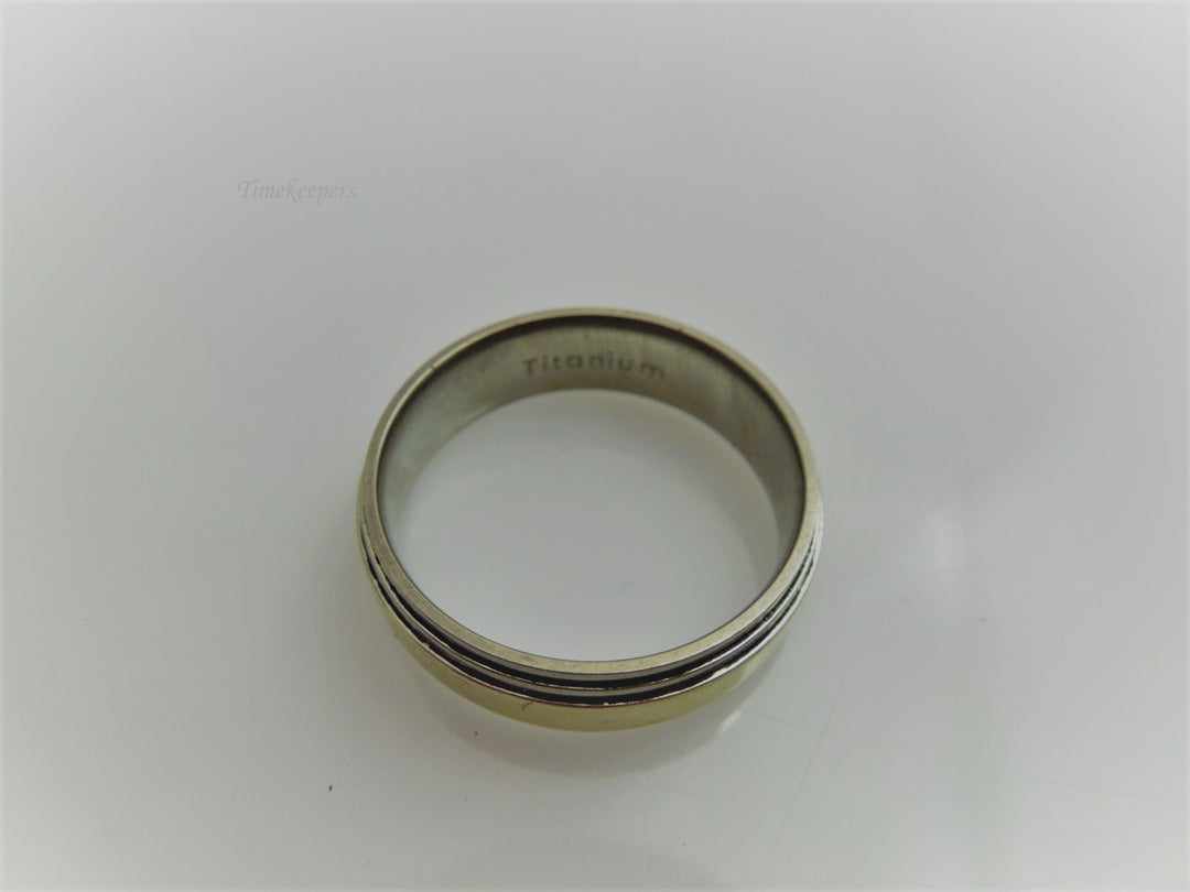 g841 Simple Men's Titanium Comfort Fit Wedding Band Size 10.75