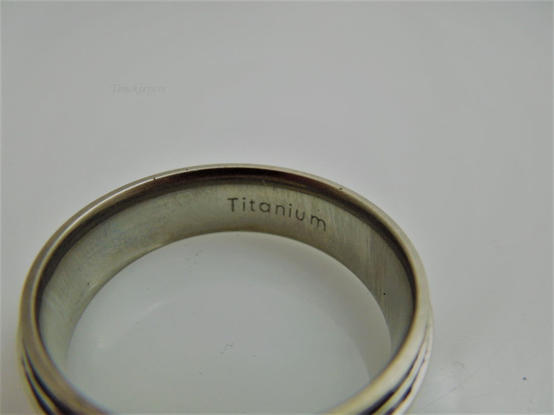 g841 Simple Men's Titanium Comfort Fit Wedding Band Size 10.75