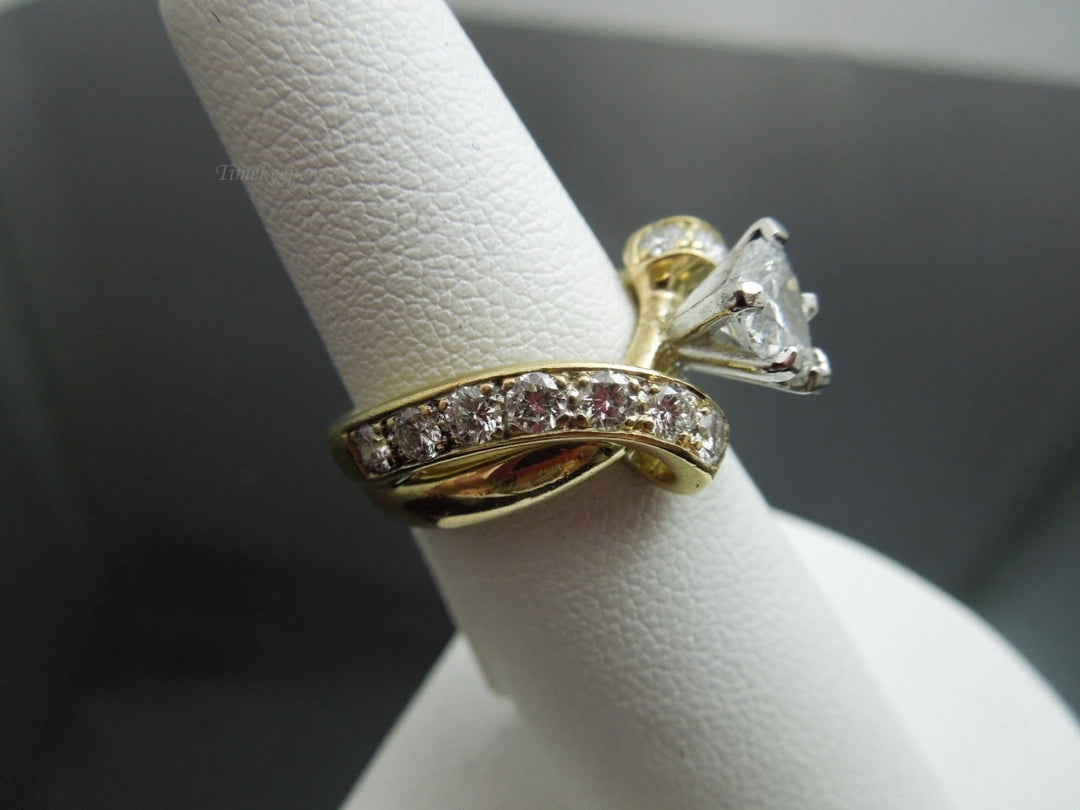 g850 Gorgeous Ladies Heart Shaped Diamond Engagement Ring Set in 21.6kt Yellow Gold