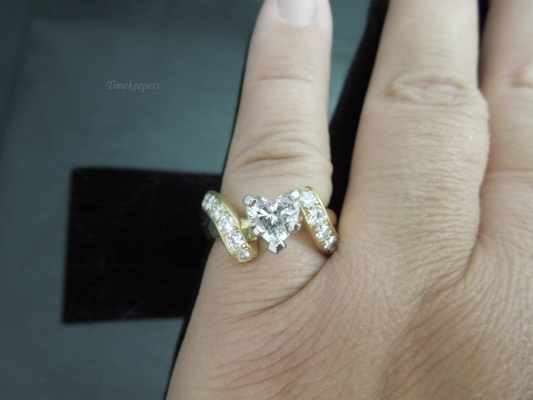 g850 Gorgeous Ladies Heart Shaped Diamond Engagement Ring Set in 21.6kt Yellow Gold