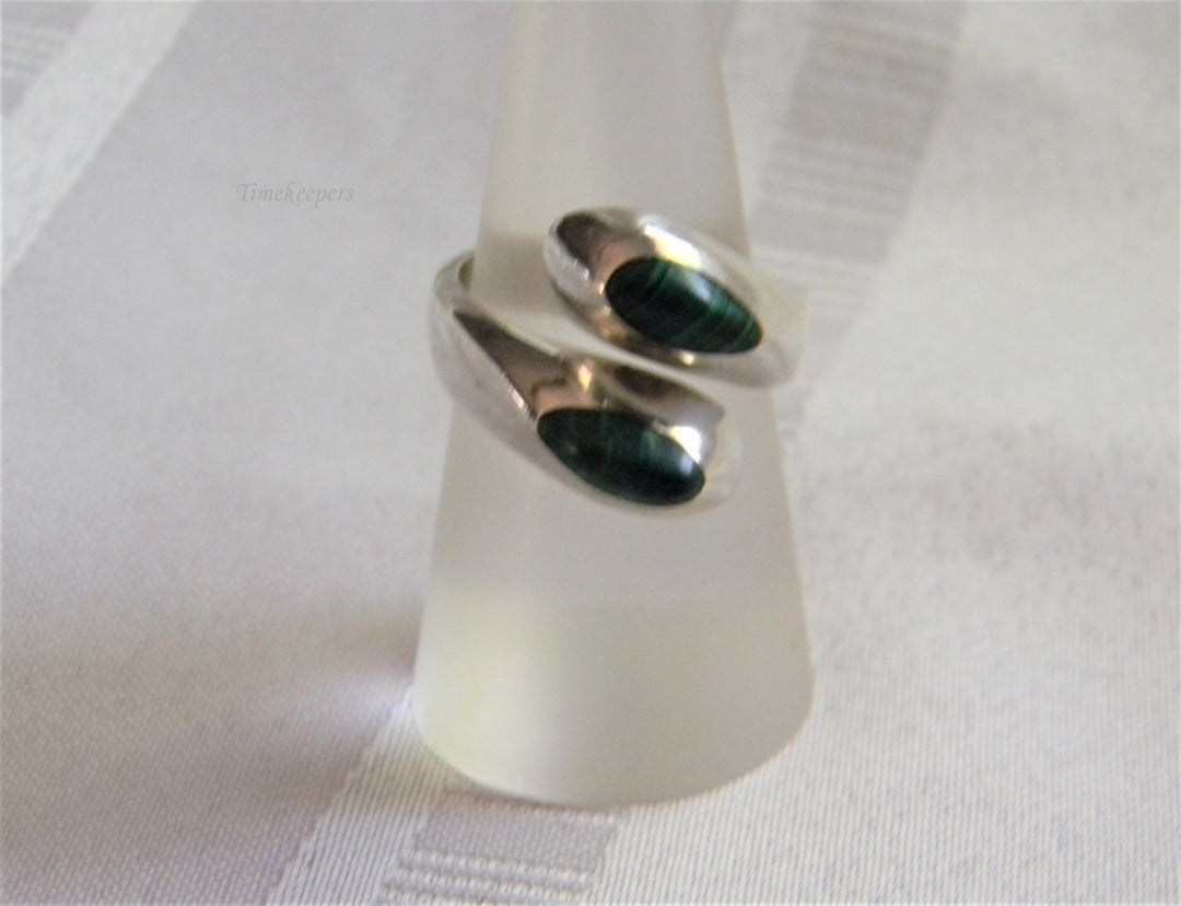 p187 Beautiful Retro Green Malachite Bypass Sterling Silver Ring Size 8.25