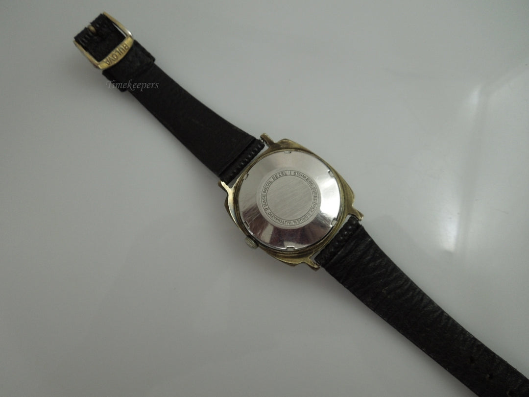 h930 Vintage Gruen Precision Automatic Wrist Watch in Gold Tone with Day Date