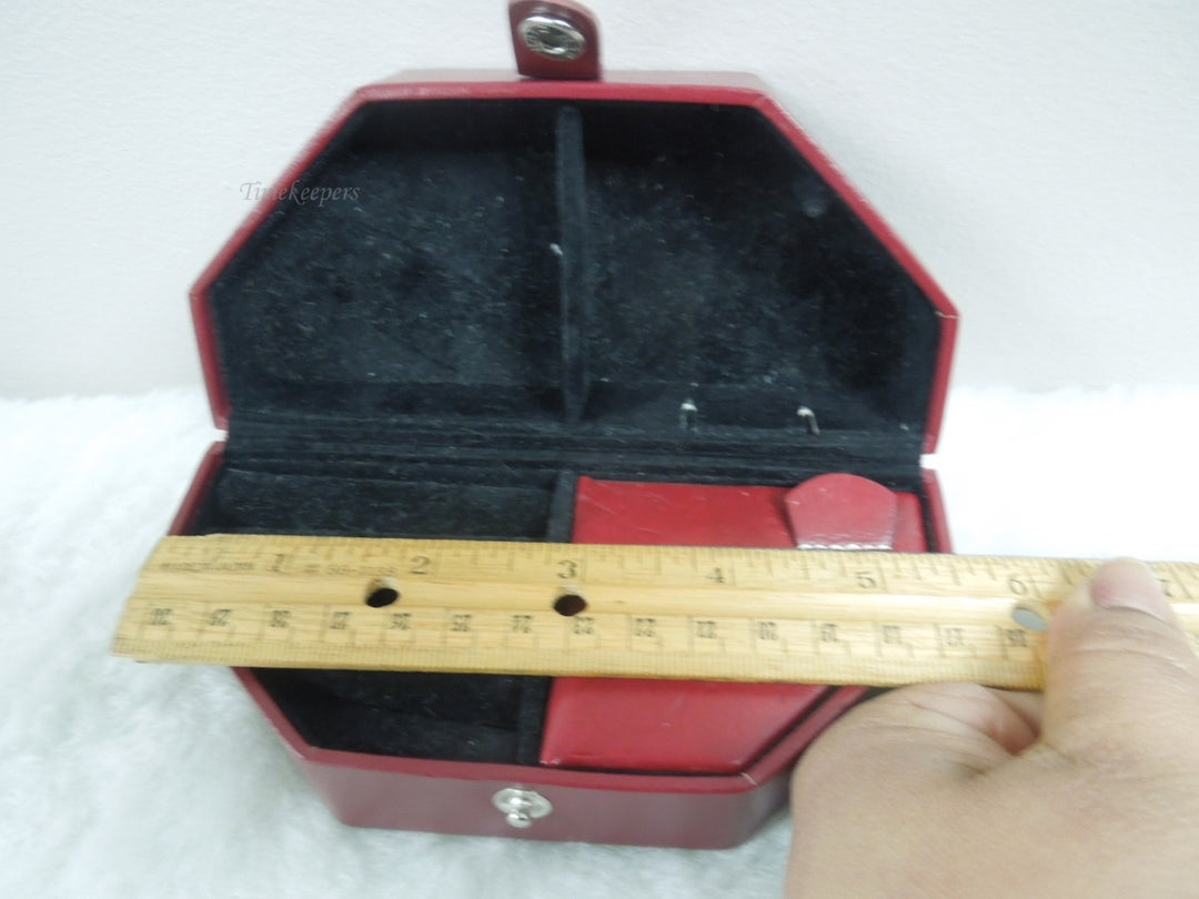 q961 Small Jewelry Box Travel Portable Jewelry Case for Ring Pendant