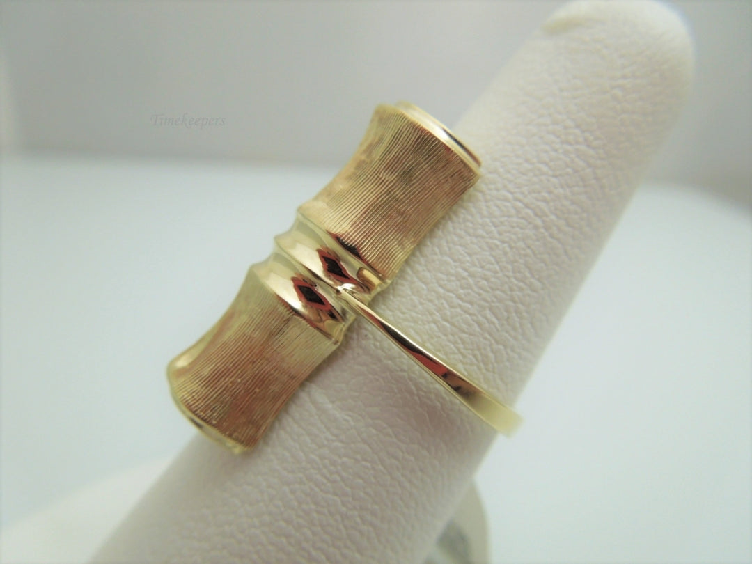 g874 Lovely Ladies 14kt Yellow Gold Bamboo Style Ring Size 7