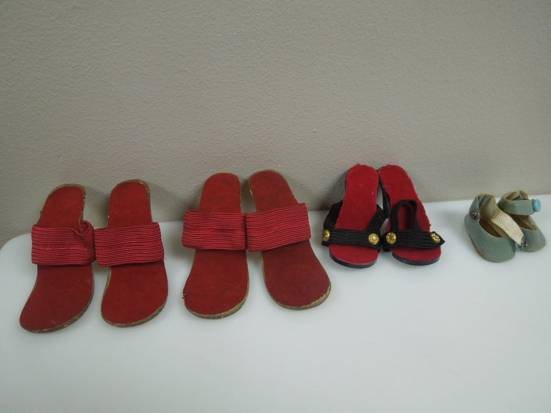 q965 Lot of 4 Pair Vintage Doll Wedges Sandals Baby Doll Shoes Rare