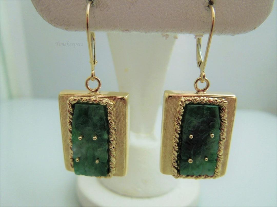 g888 Stunning Ladies 14kt Yellow Gold Jade Dangle Earrings