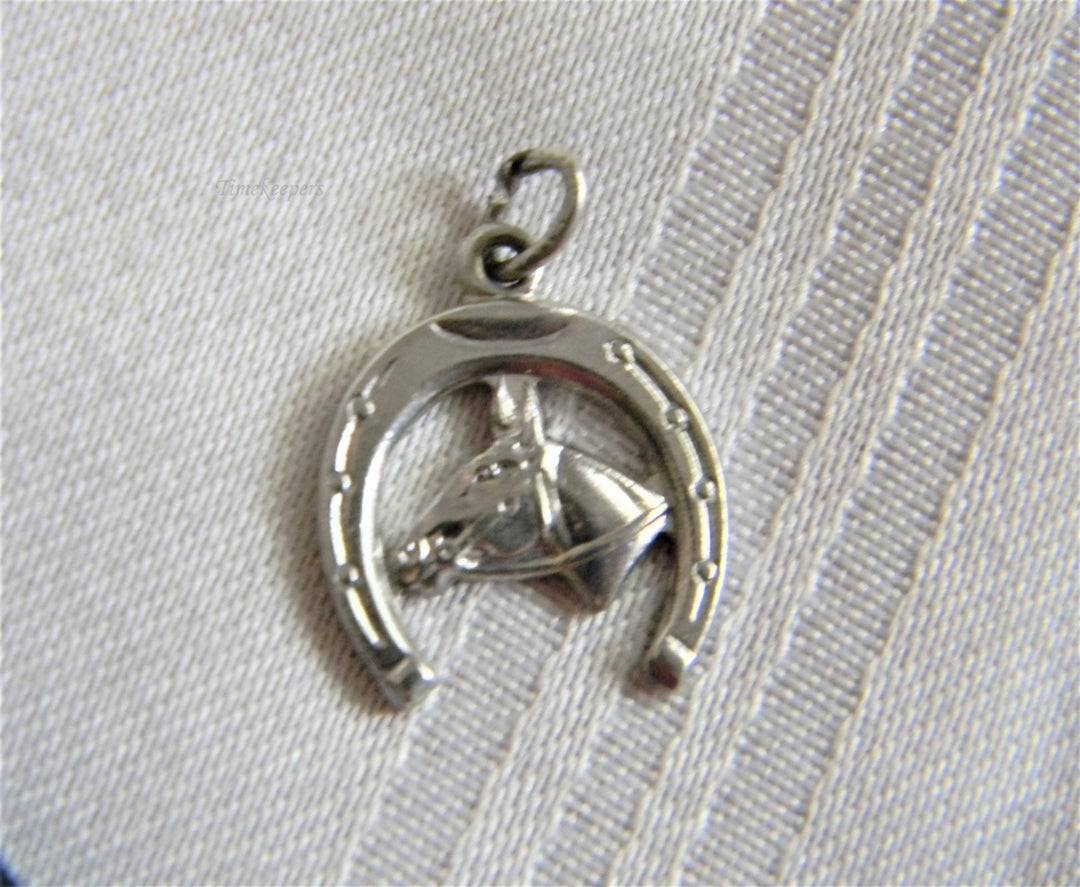 p213 Preowned Sterling Horse Shoe with Horse Head inside Pendant (No Chain)