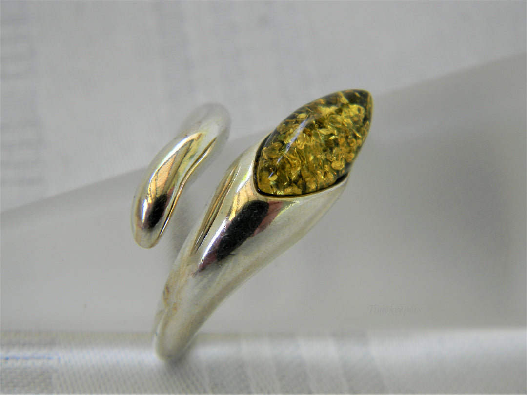 j295 Beautiful Unique Sterling Silver Ring Size 6 with Gold Glitter Resin