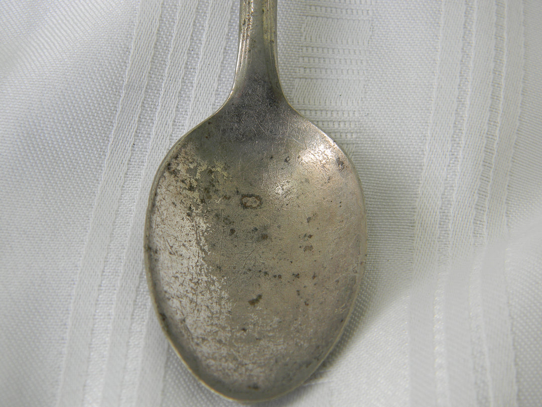 j975 Vintage Plymouth Silver Plate Spoon Jewel Pattern