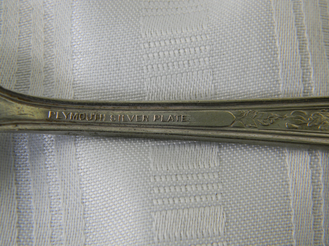 j975 Vintage Plymouth Silver Plate Spoon Jewel Pattern