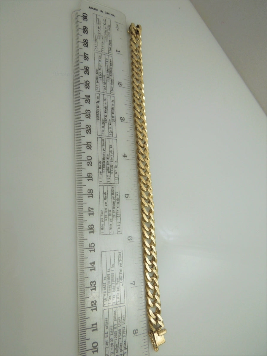 g910 Handsome Men's 14kt Yellow Gold 8" Curb Link Bracelet