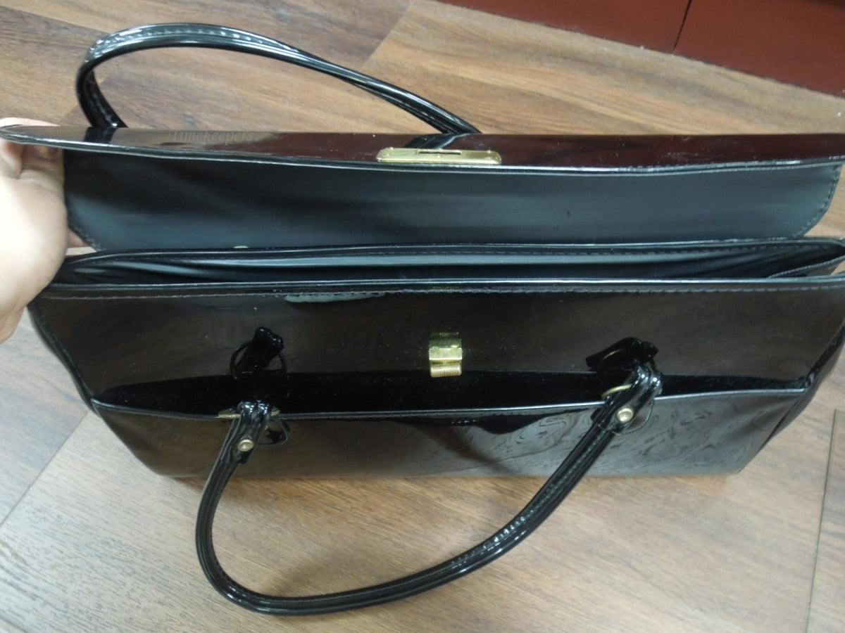 Vintag.AETNA purse made in USA.Black outlets has