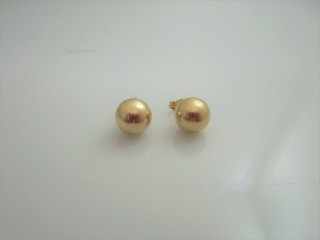 g930 Ladies Pretty 14kt Yellow Gold Ball Stud Earrings