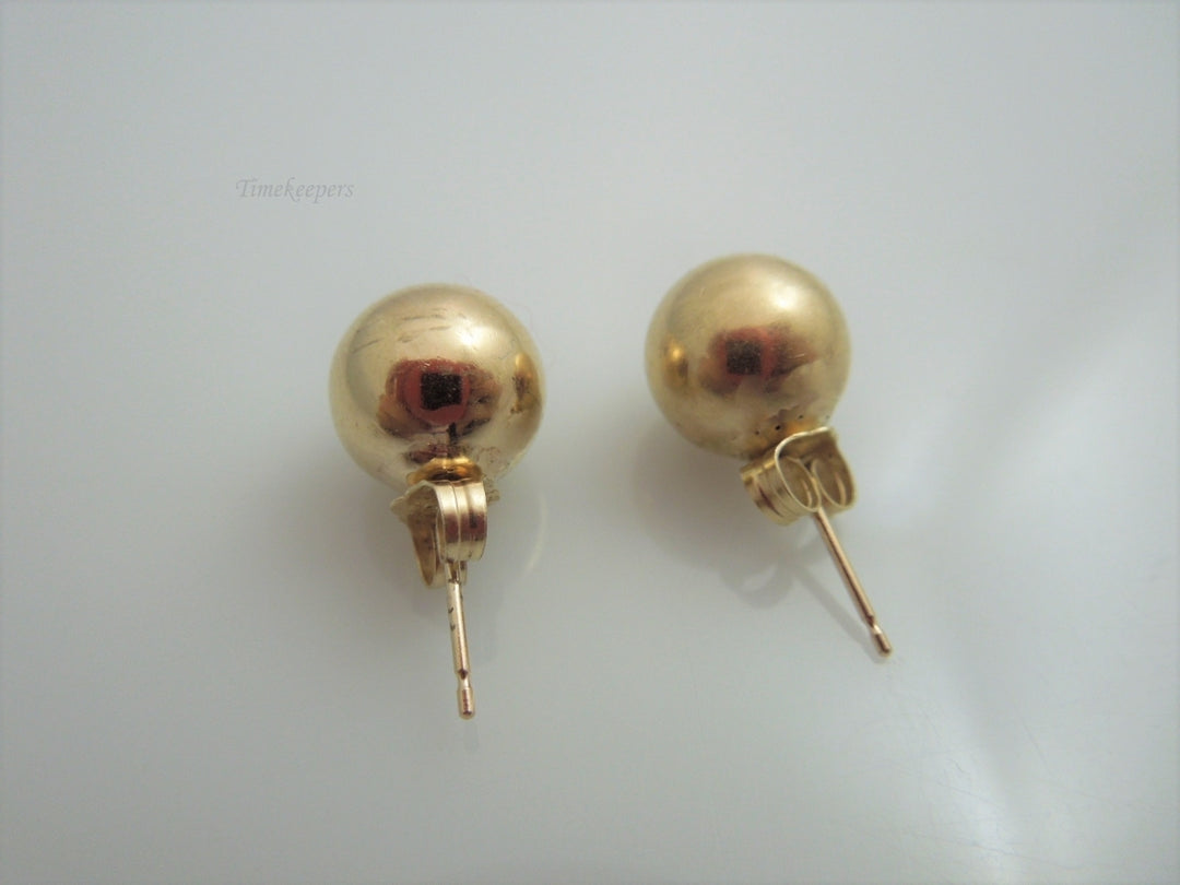 g930 Ladies Pretty 14kt Yellow Gold Ball Stud Earrings