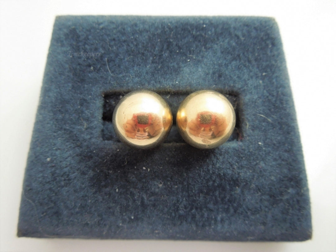 g930 Ladies Pretty 14kt Yellow Gold Ball Stud Earrings