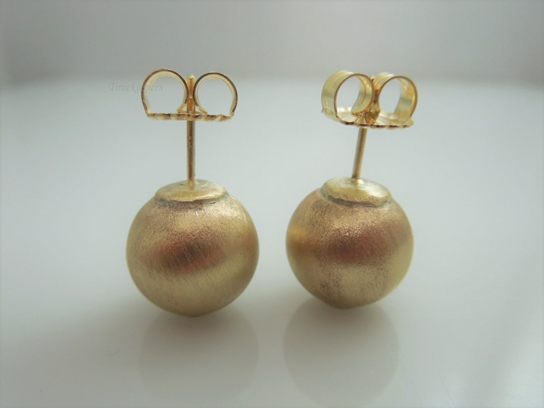 g931 Gorgeous Ladies Brushed 14kt Yellow Gold Diamond Ball Earring Studs