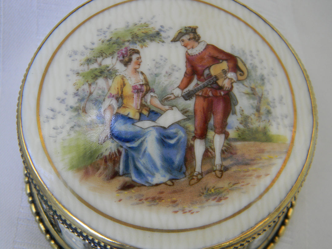 h390 Lovely Basco Porcelain &amp; Gold Tone Round Trinket Box