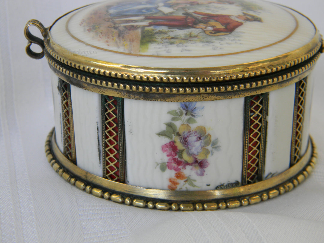 h390 Lovely Basco Porcelain &amp; Gold Tone Round Trinket Box