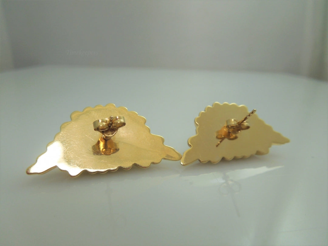 g935 Unique Ladies 14kt Yellow Gold Stylish Earring Studs