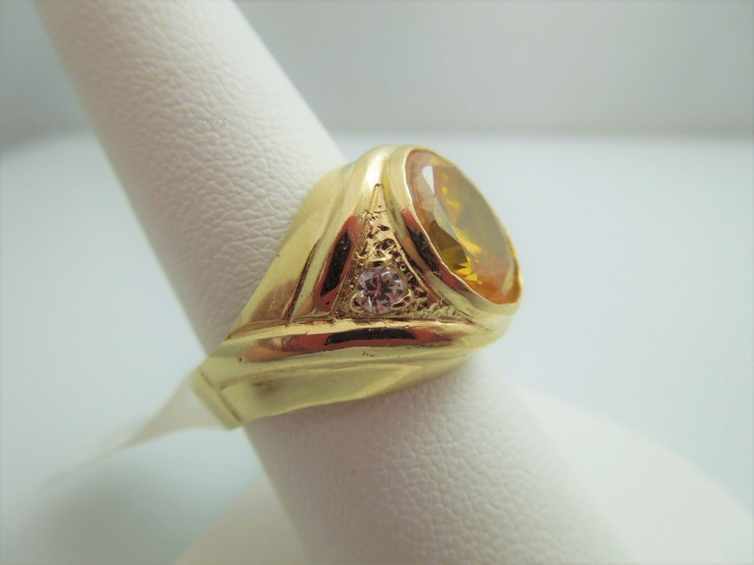 g938 Stylish Unisex Yellow Topaz Ring set in 14kt Yellow Gold