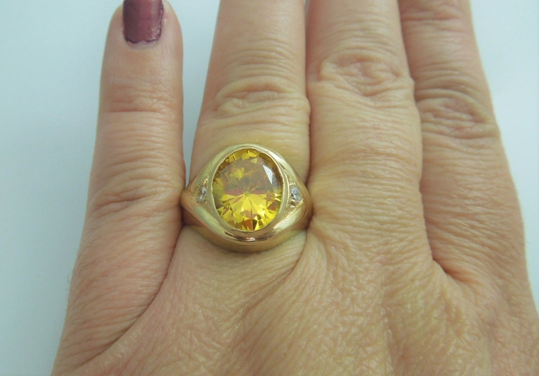 g938 Stylish Unisex Yellow Topaz Ring set in 14kt Yellow Gold